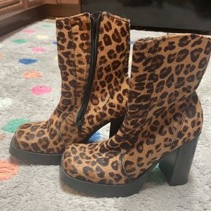 Steve Madden calf hair leather boots.. NWOT